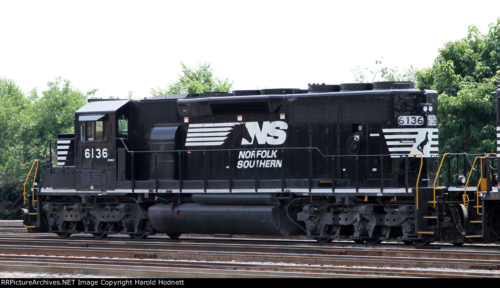 NS 6136